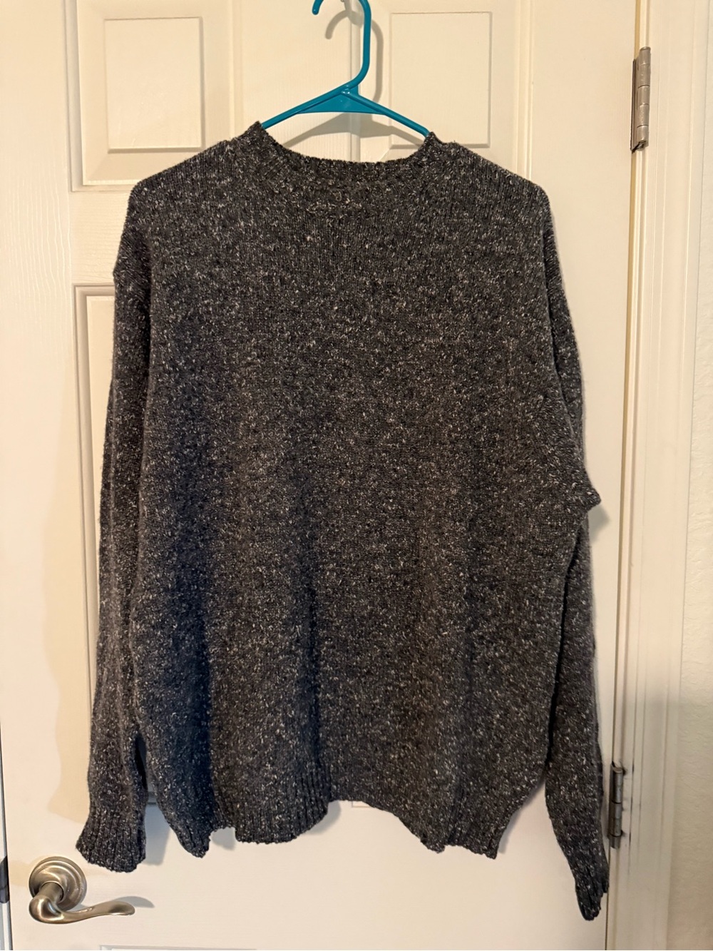 GAP Women's Charcoal Gray Crewneck Sweater